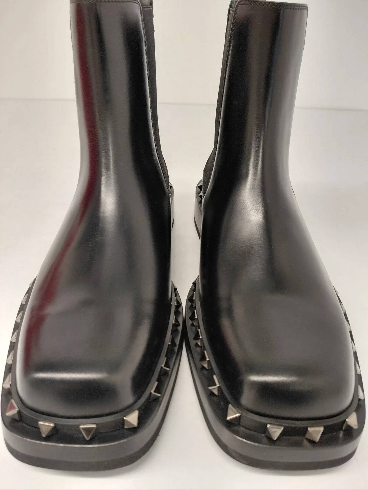 Valentino Garavani - Men's Rockstud Leather Ankle Boots