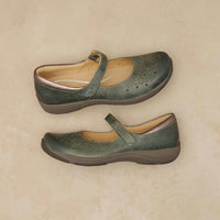 Dansko - Women's Stacy Mary Jane