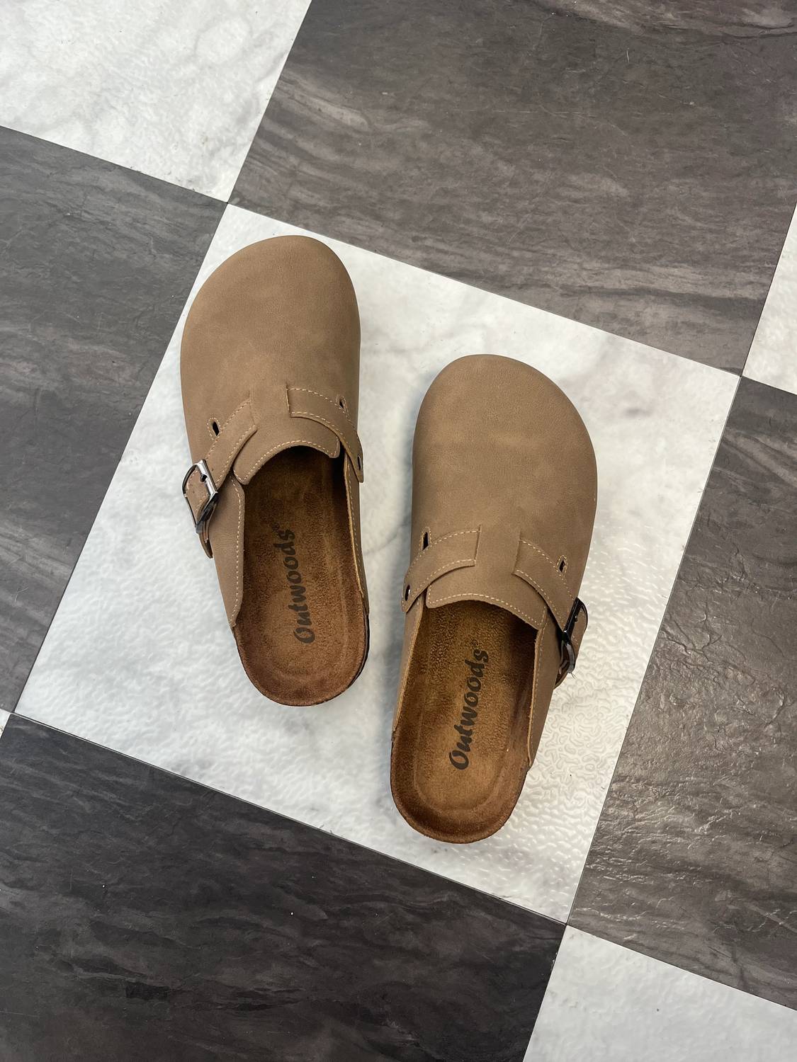 Outwoods - Women's Slip-on Clogs