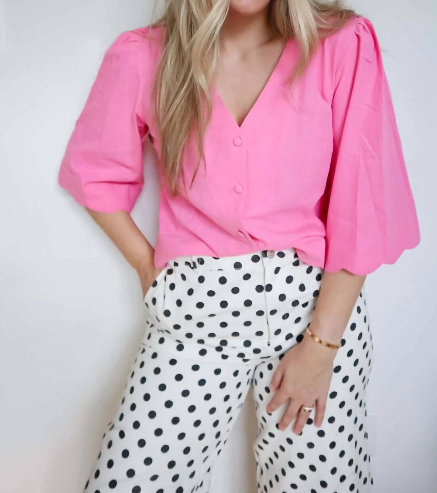 Anniewear - Harper Scalloped Hem Cotton Blouse