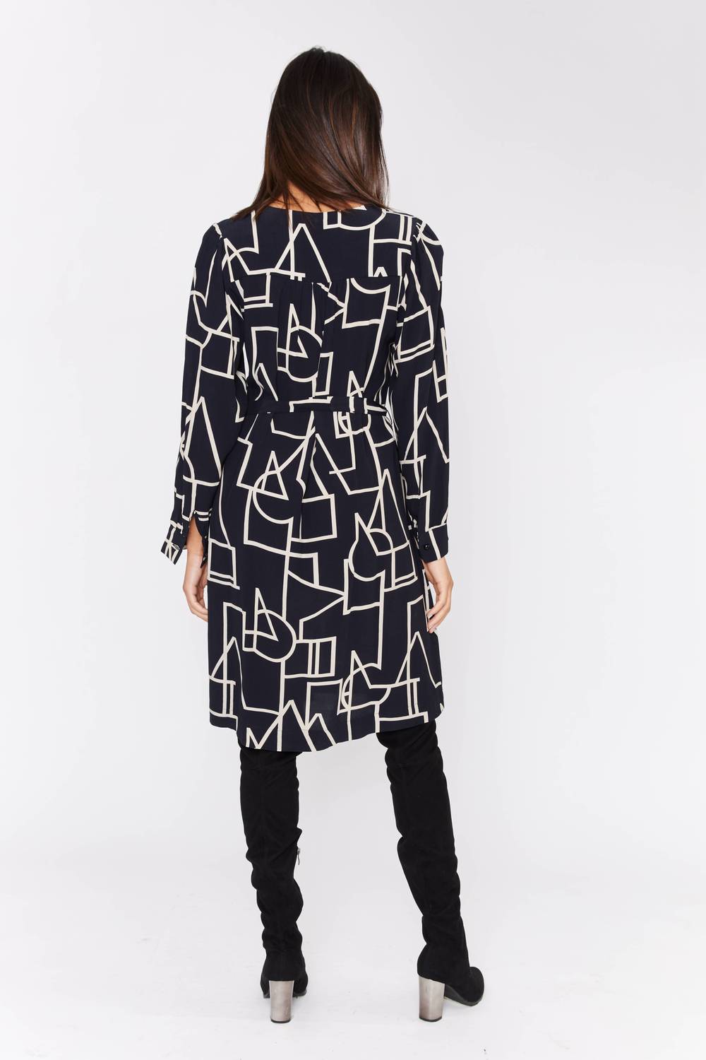 DOLCEZZA V-neck Long-sleeved Knit Dress in black beige - women's dress - detail view