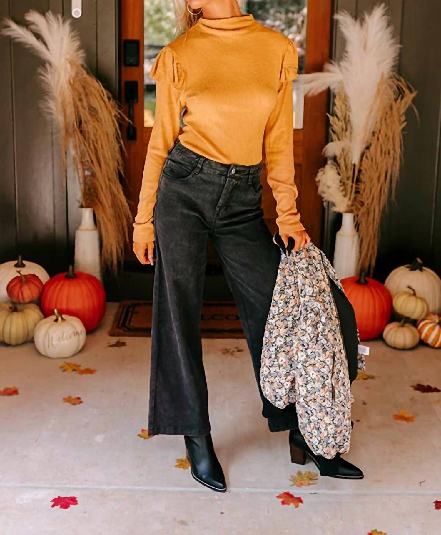 Entro - Fashionably Late Ruffle Top