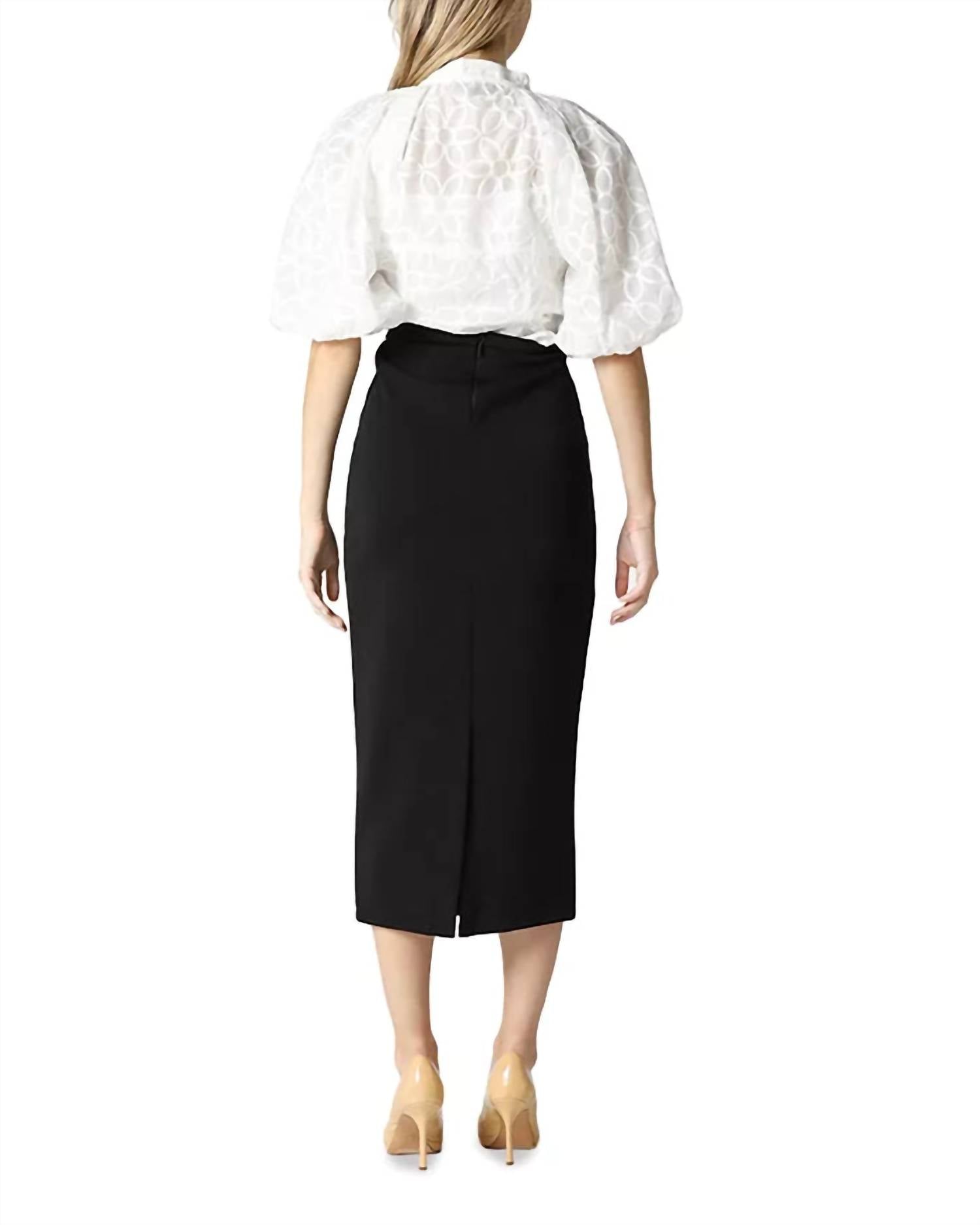 Gracia - High Waist Fitted Skirt