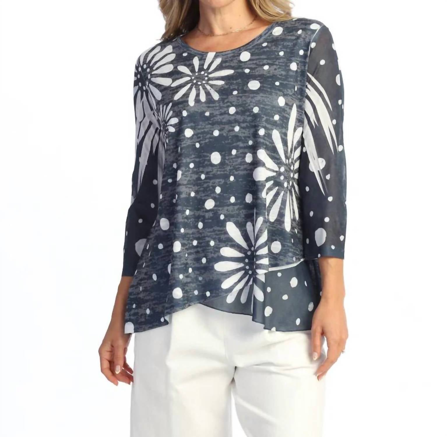 Jess & Jane - Mesh Contrast Burnout Tunic