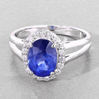Diana M Jewels Women's Oval Natural Ceylon Blue Sapphire Fashion Ring (3.14 Ct) - Signature Plus in 18k white gold - women's jewelry - detail view