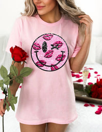 Gildan - Smiley Kiss Tee