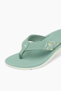 REEF Women's Santa Ana Flip-flops in frosty - women's sandal - view 6