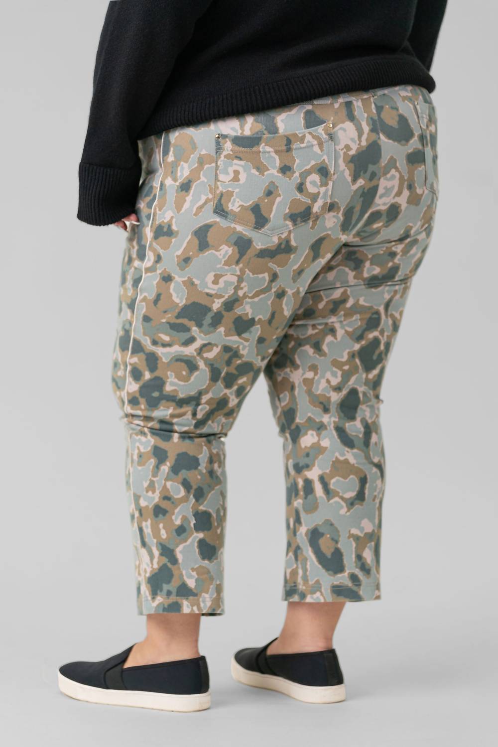 Lysse - Andi Bootcut Crop