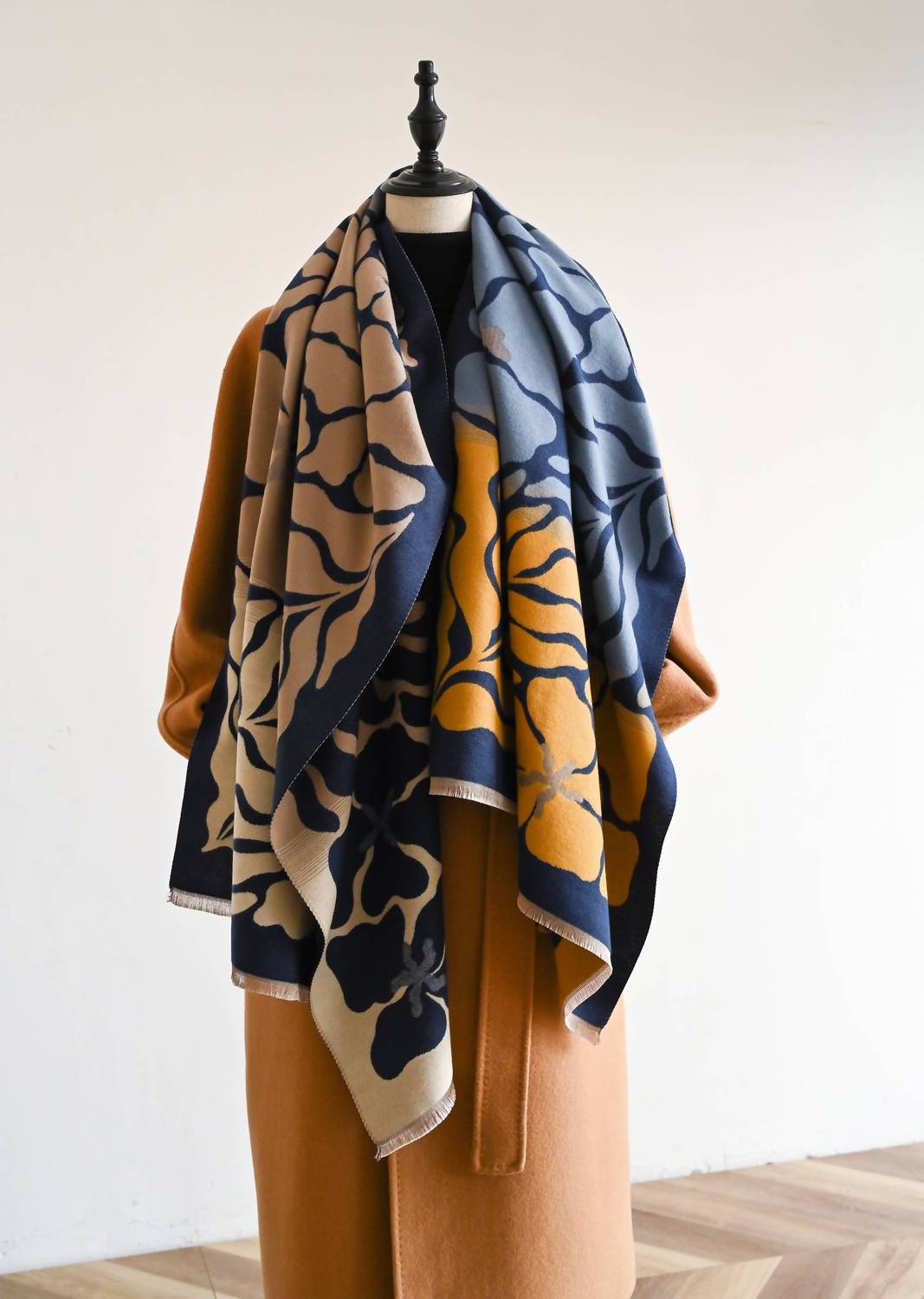 Winding River - Women's Marsh Fern Reversible Wrap