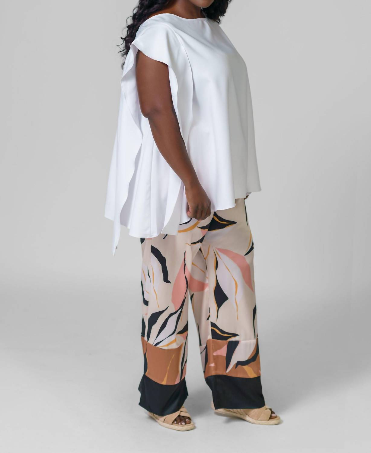 Adriana Contreras - Blouse With Flowy Side - plus size
