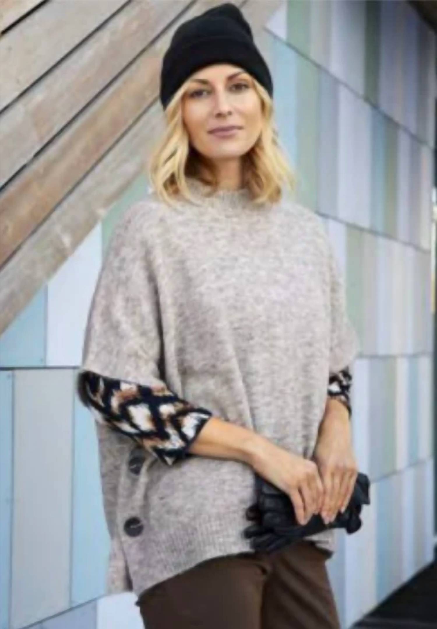 Brandtex - Crew Neck Slip-on Poncho
