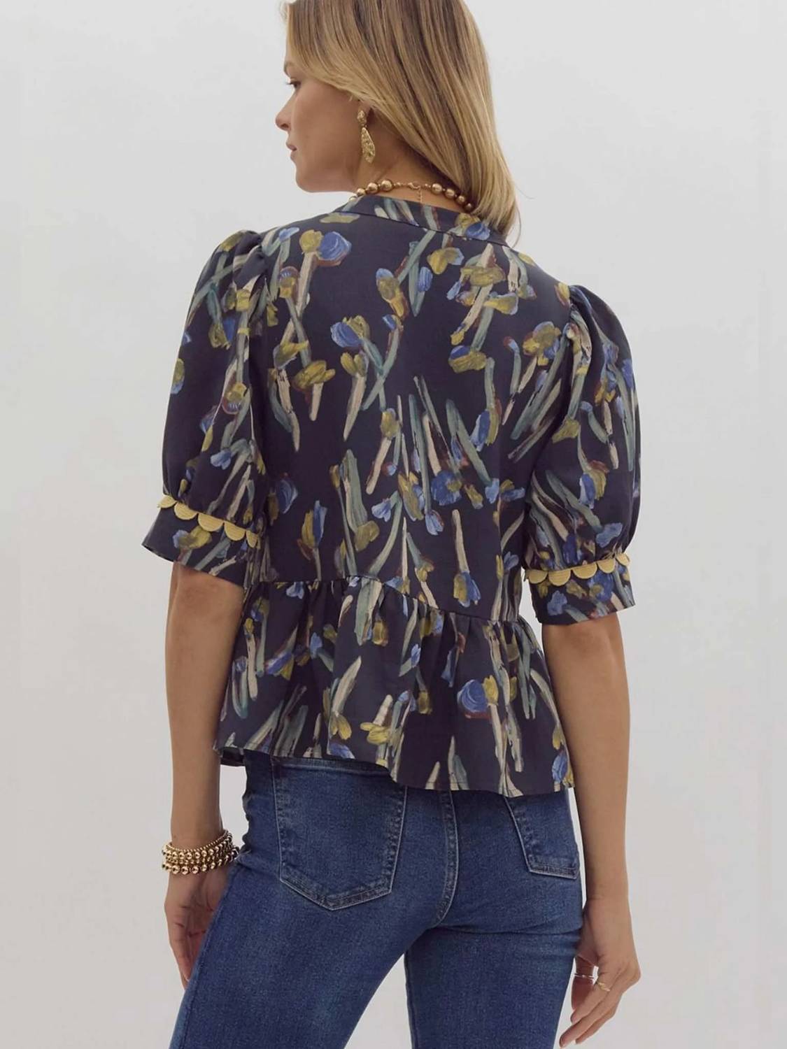 Entro - Scalloped Detail Printed Top