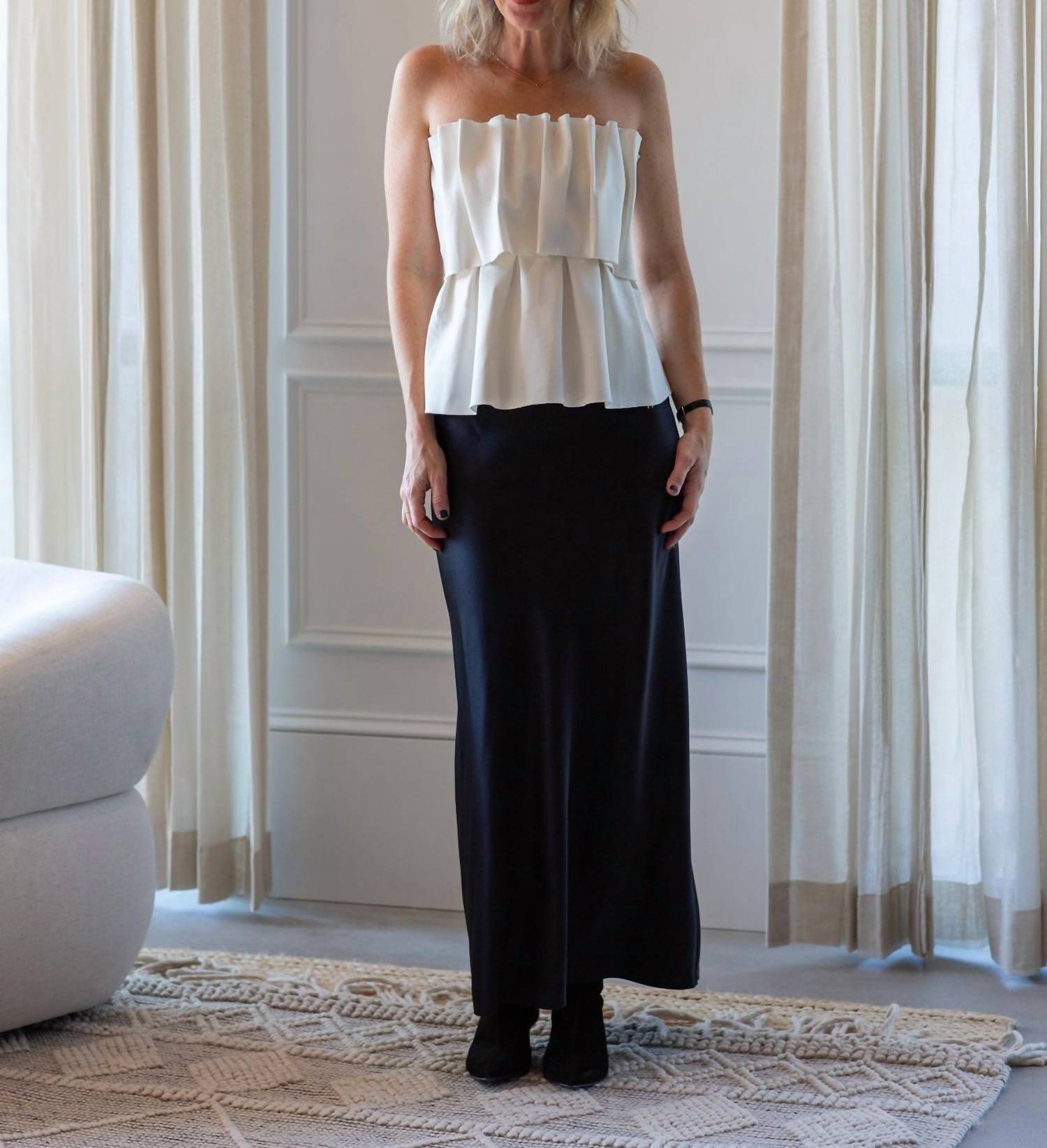 House Of Dagmar - Sculpted Tube Top