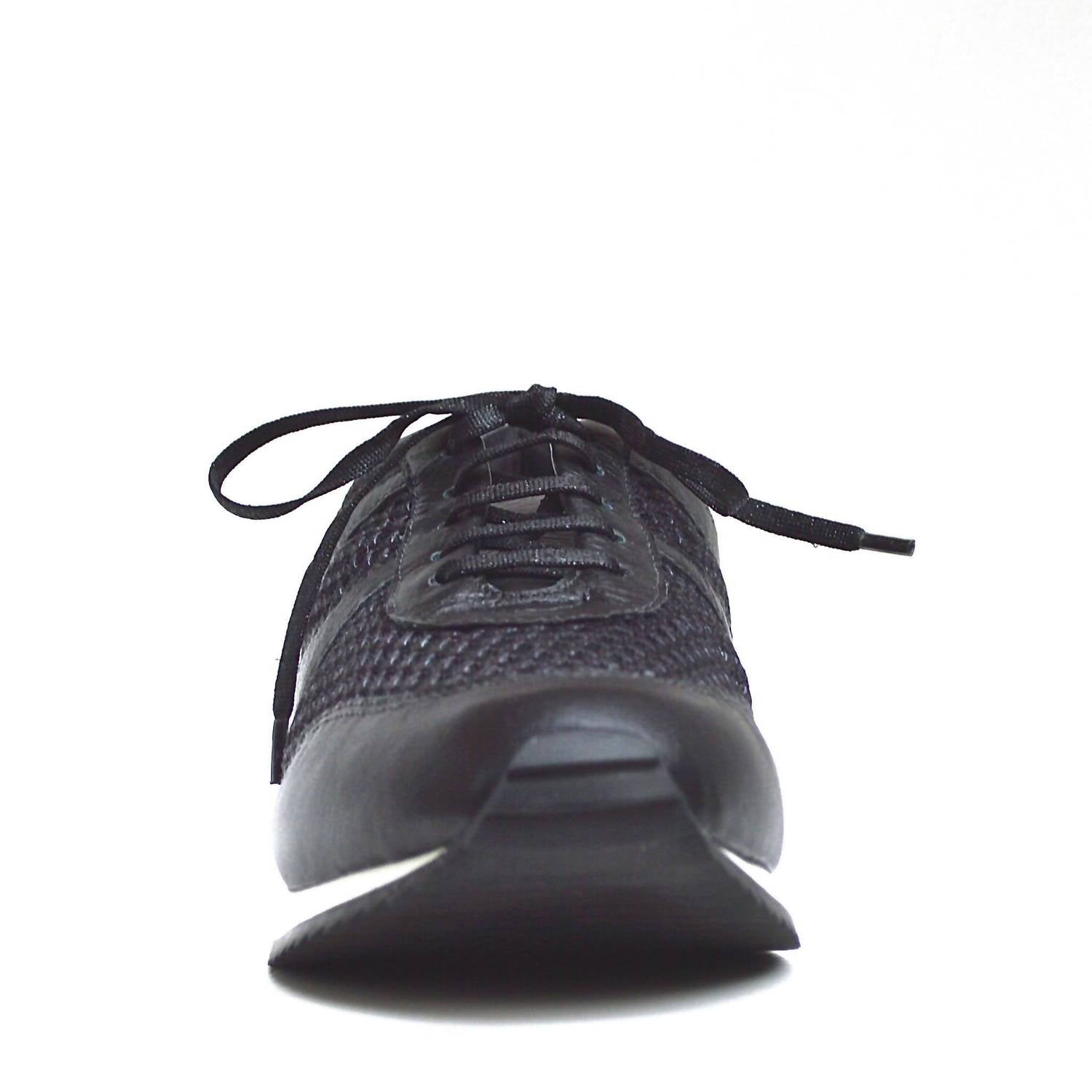 Chelsea Jones - Women's Train Walking Shoe