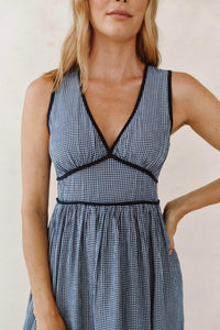 Bella Dahl - Fit and Flare V-Neck Midi Dress