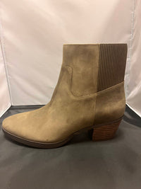 VIONIC Women's Shantelle Boot in wheat - women's shoe