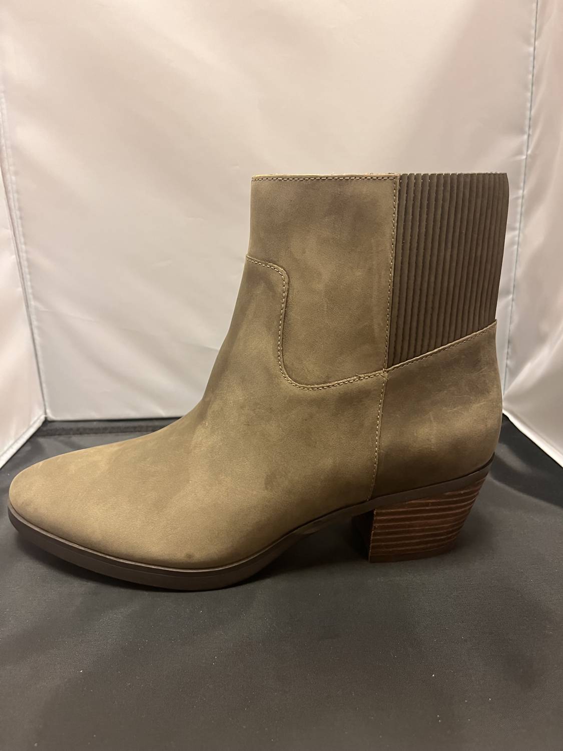 VIONIC Women's Shantelle Boot in wheat - women's shoe