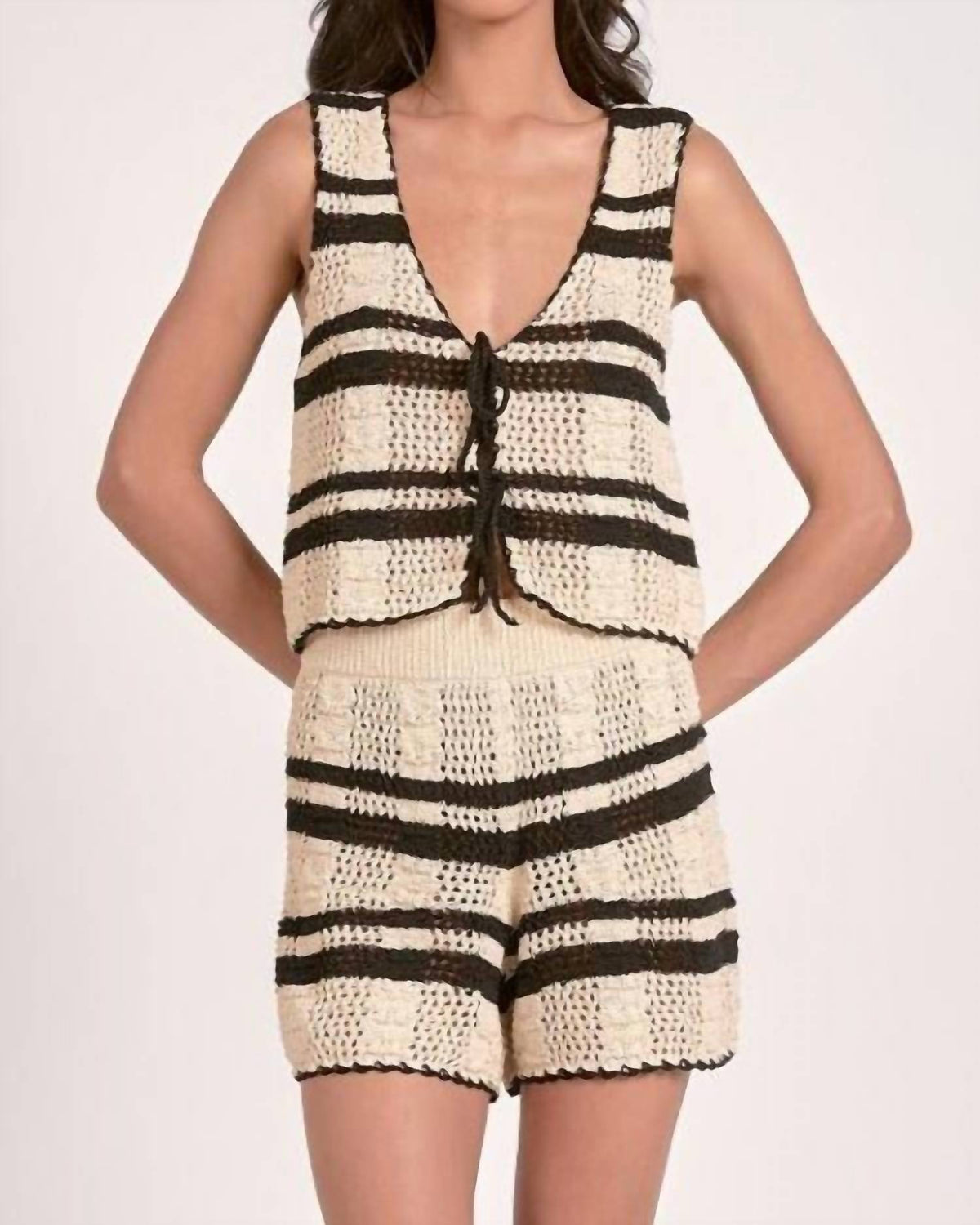 Elan - Carin Tie Front Top
