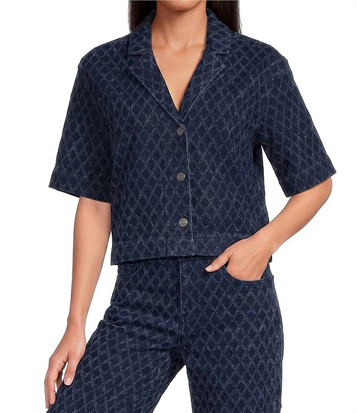 Elan - Dara Notch Collar Short Sleeve Button Top