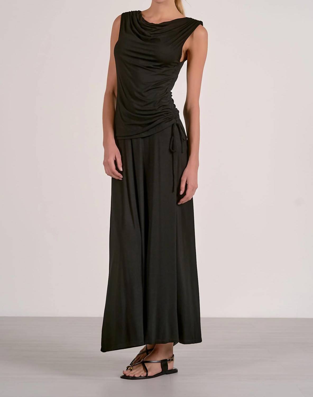 Elan - Sleeveless Drape Top