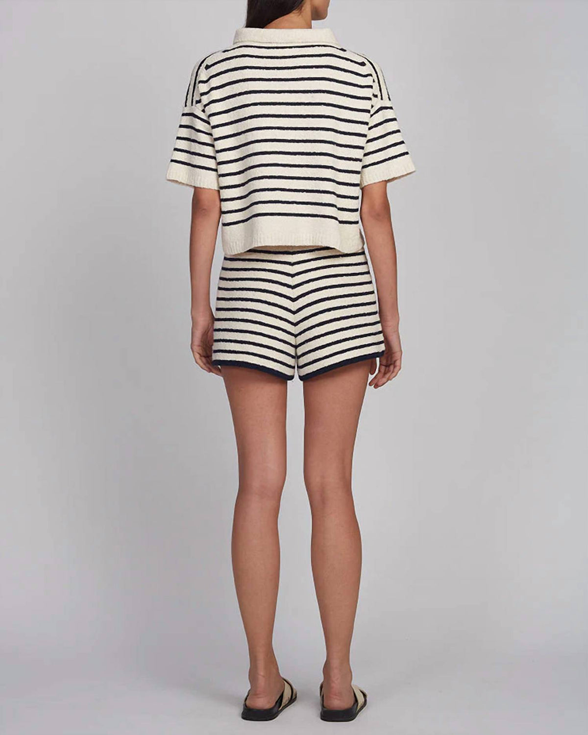 Eleven Six - Raya Short