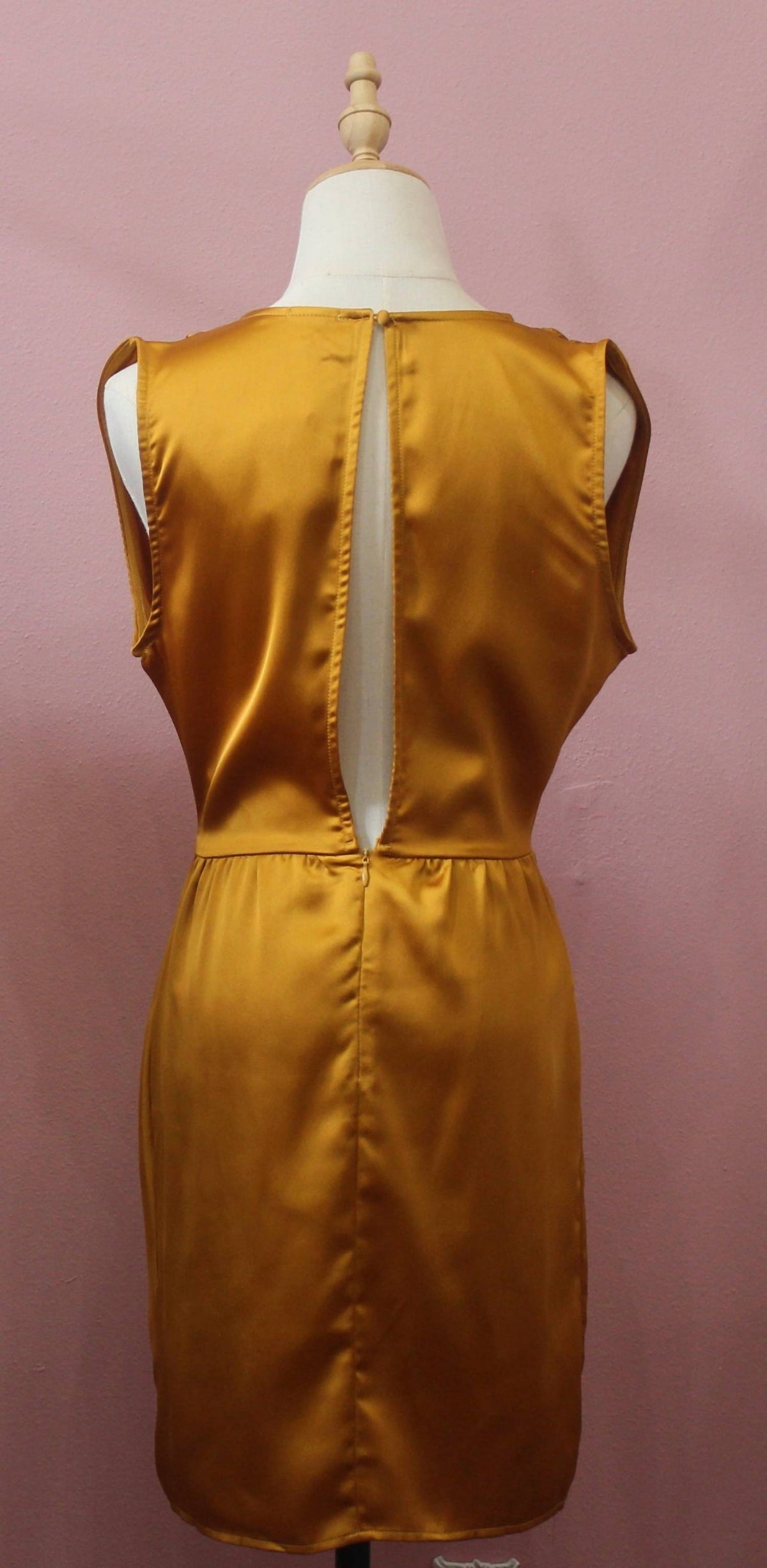 En Creme - Open Back Dress