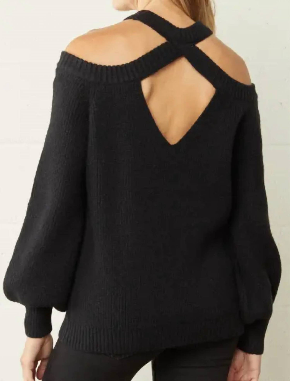 Entro - Cold Shoulder Sweater