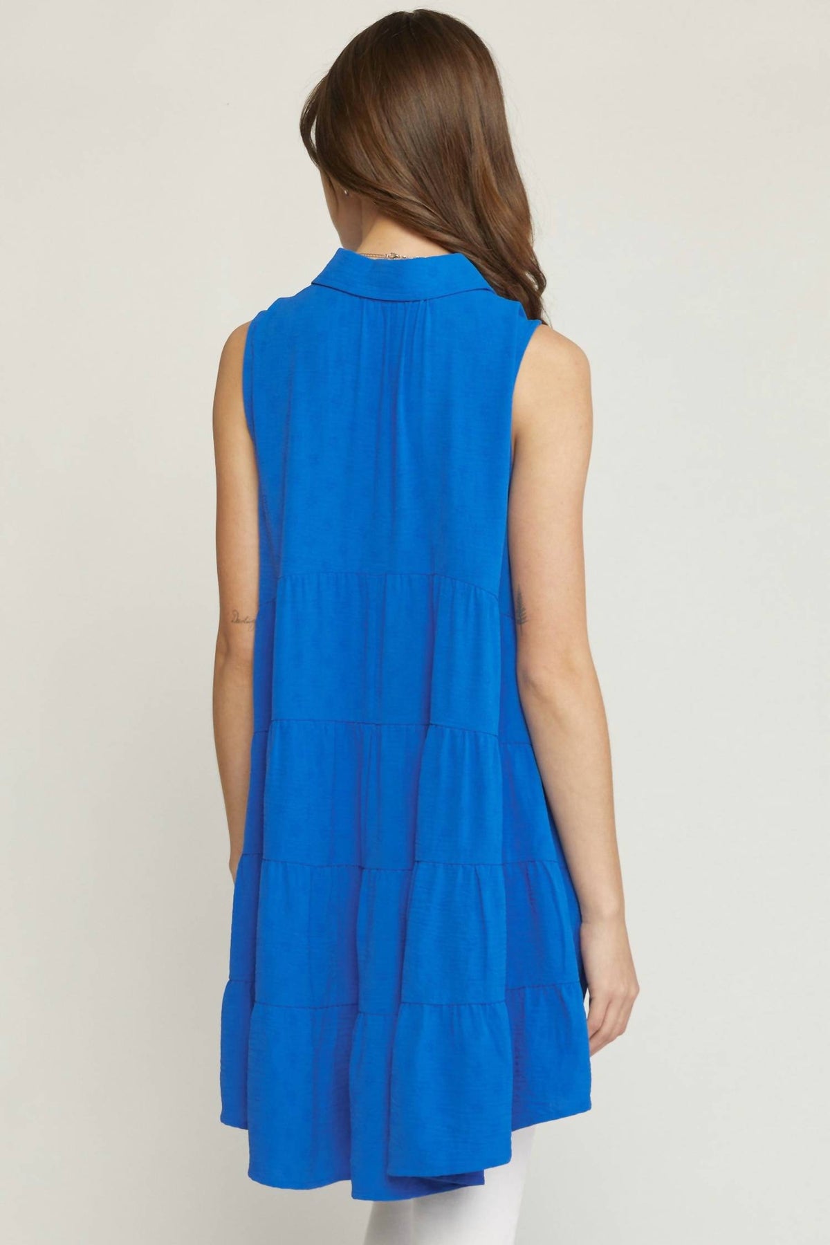 Entro - Collared Sleeveless Tiered Tunic Top