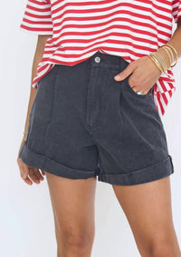 Entro - Cuffed Colored Denim Shorts