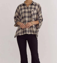 Entro - Effortless Oversized Plaid Button-down Top