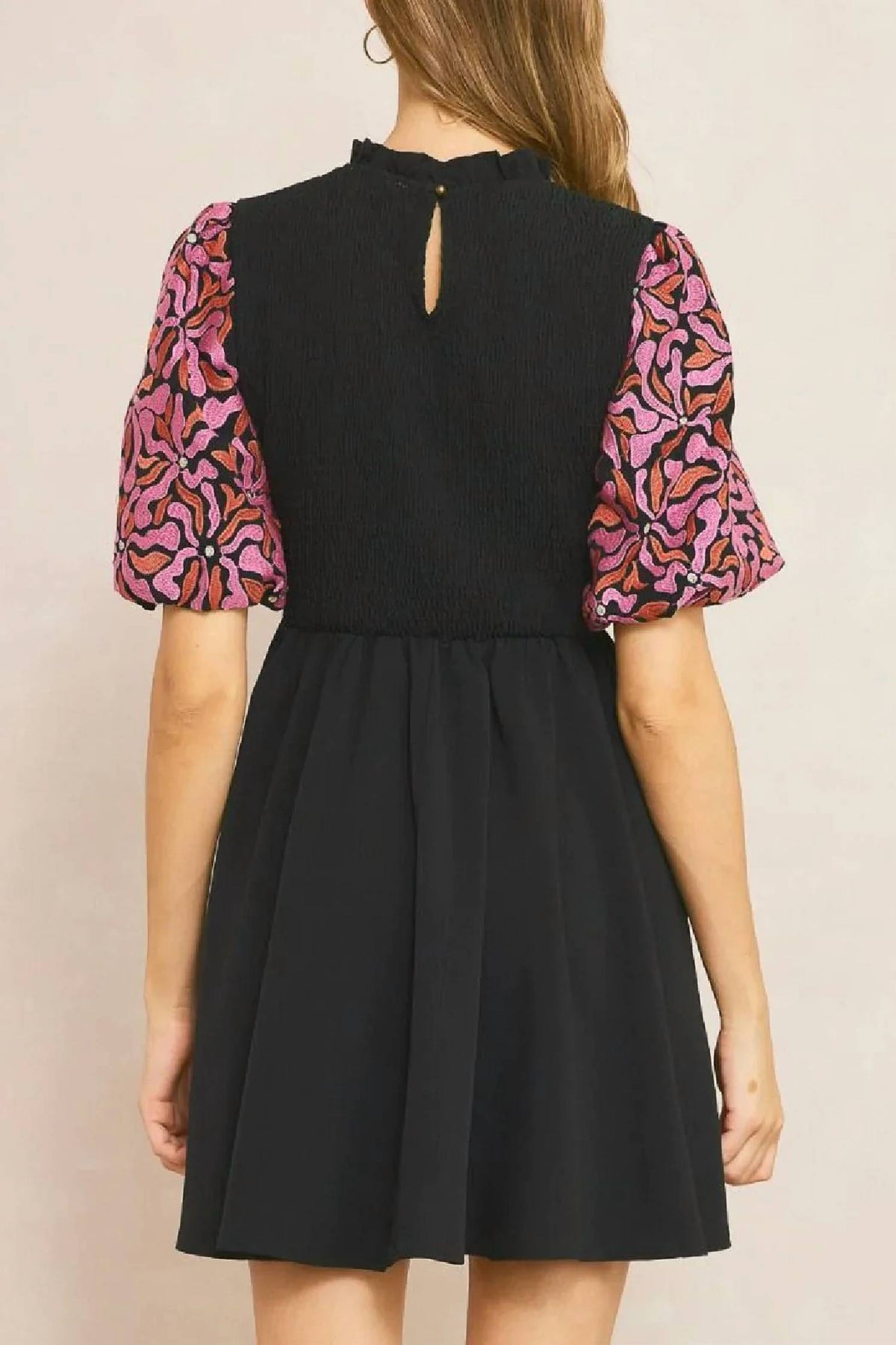 Entro - Embroidered Puff Sleeve Dress