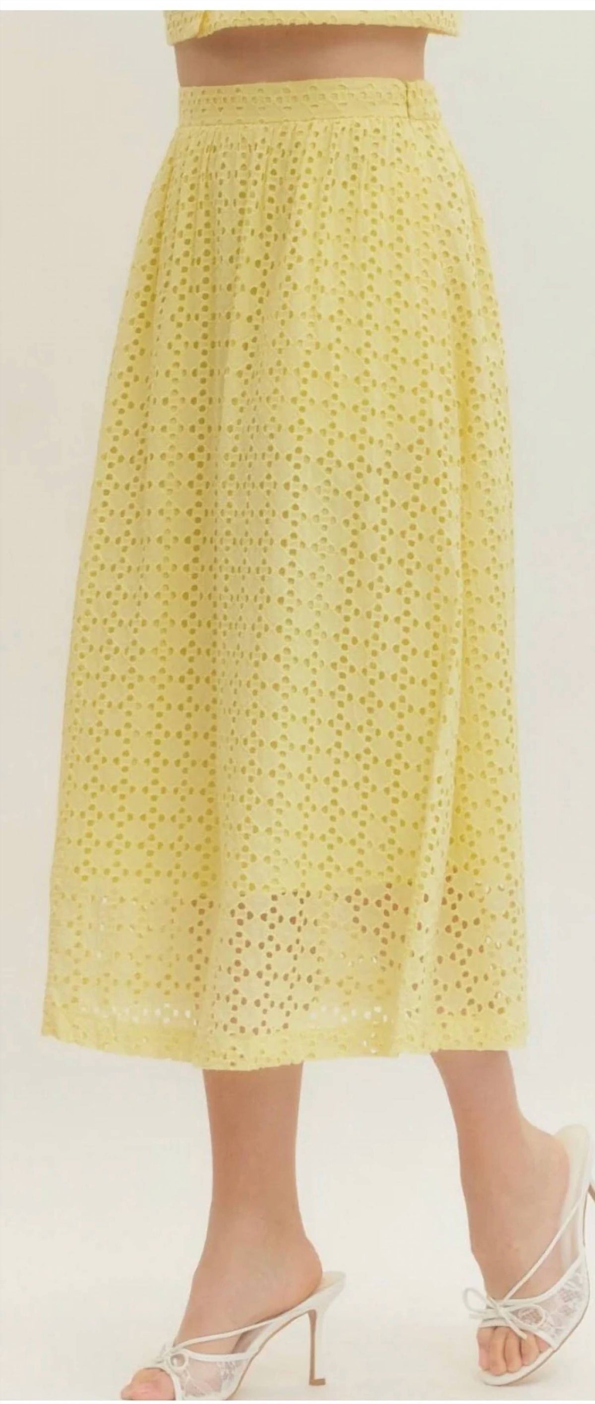 Entro - Eyelet Skirt Set
