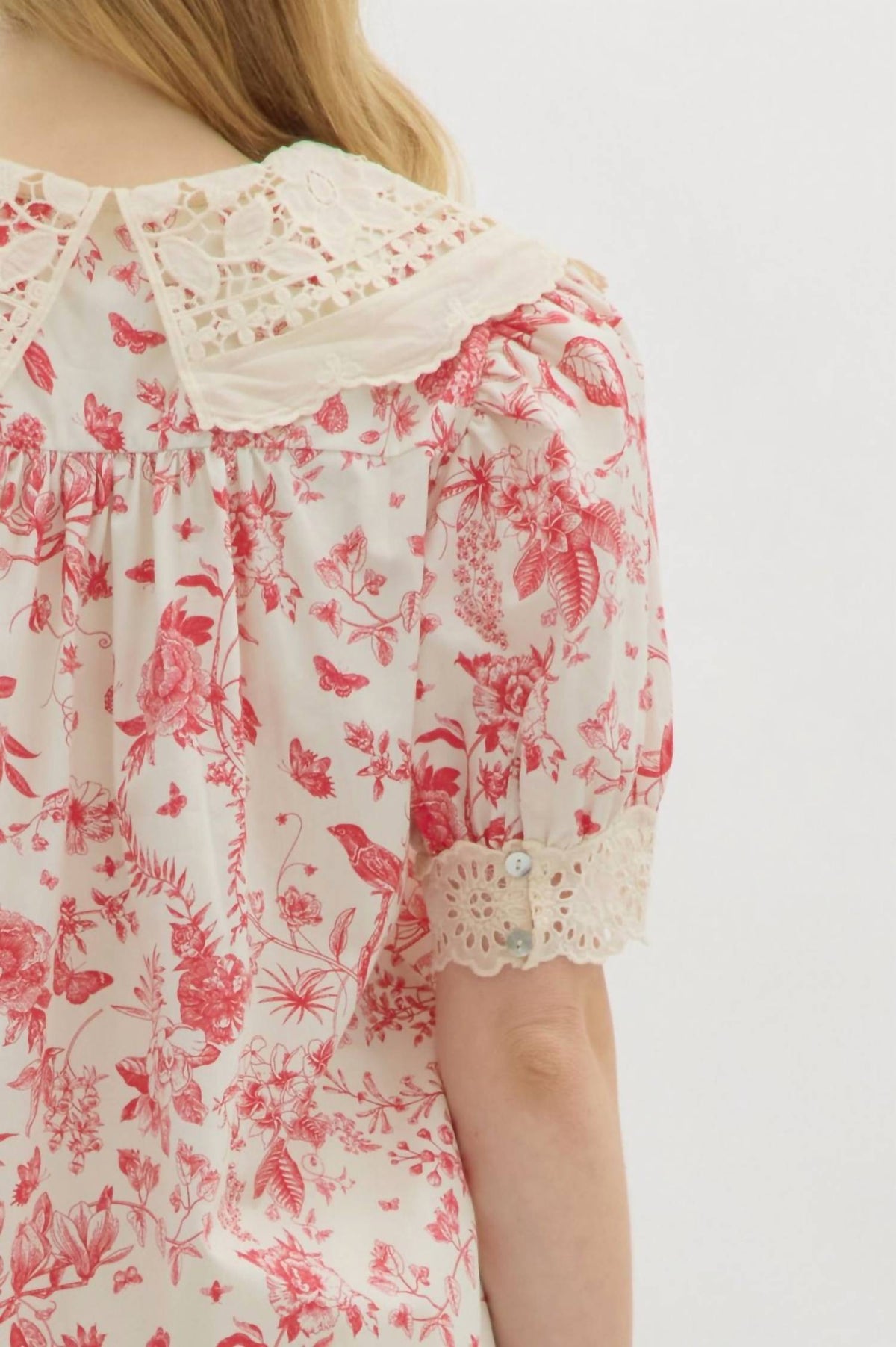 Entro - Flawless Impression Crochet Top