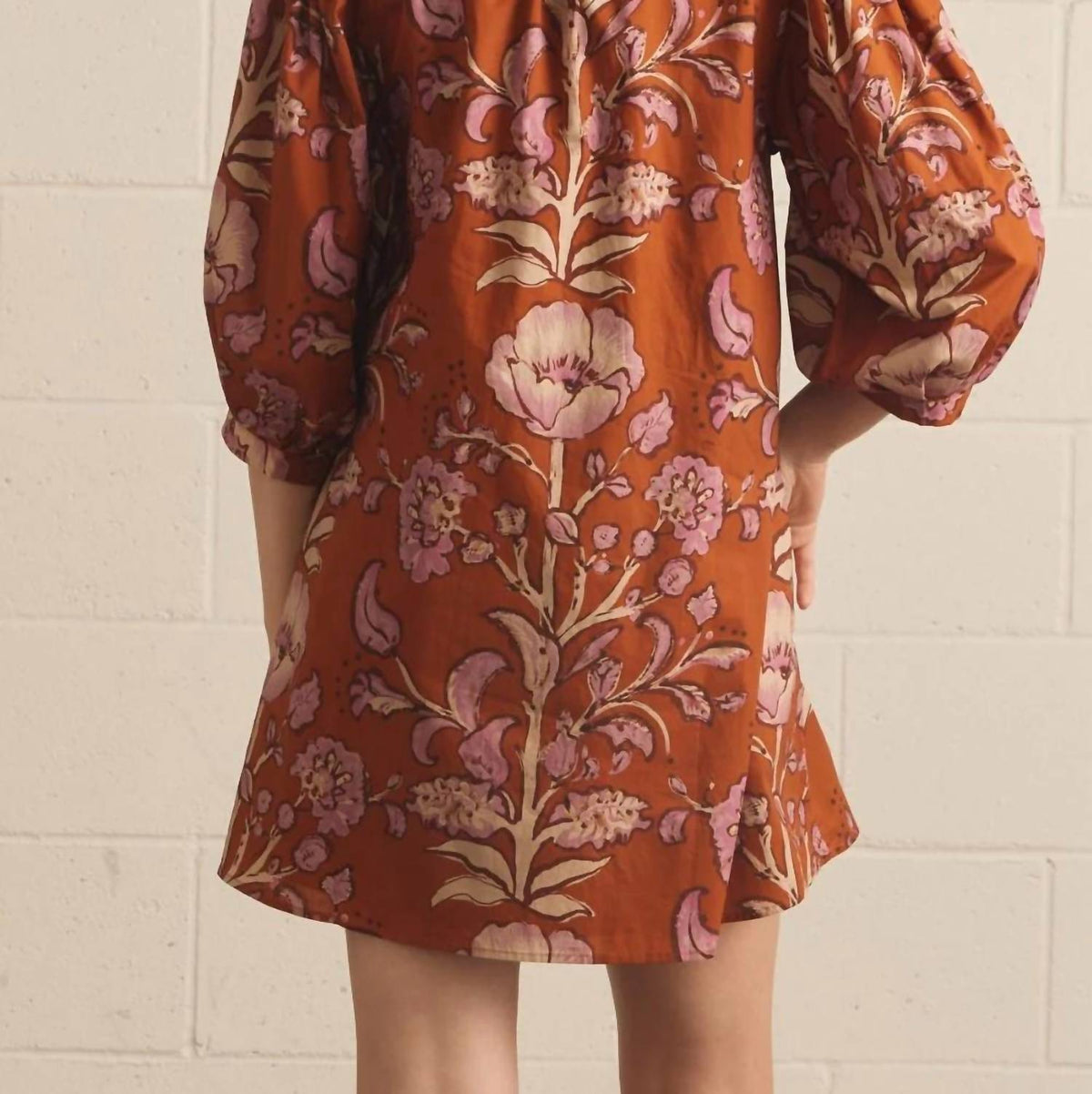 Entro - Floral V-neck Mini Dress