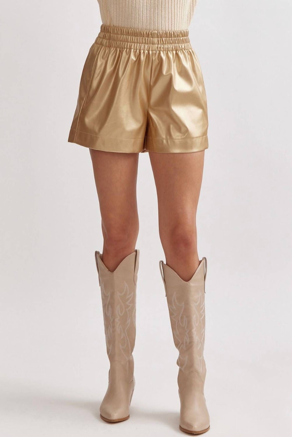 Entro - High Waisted Shorts