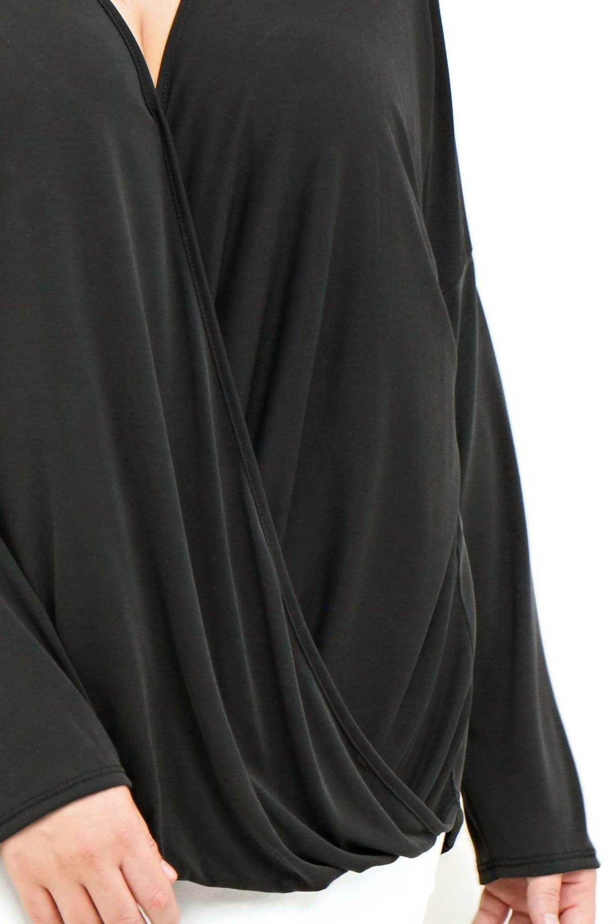 Entro - Keyhole Wrap Top
