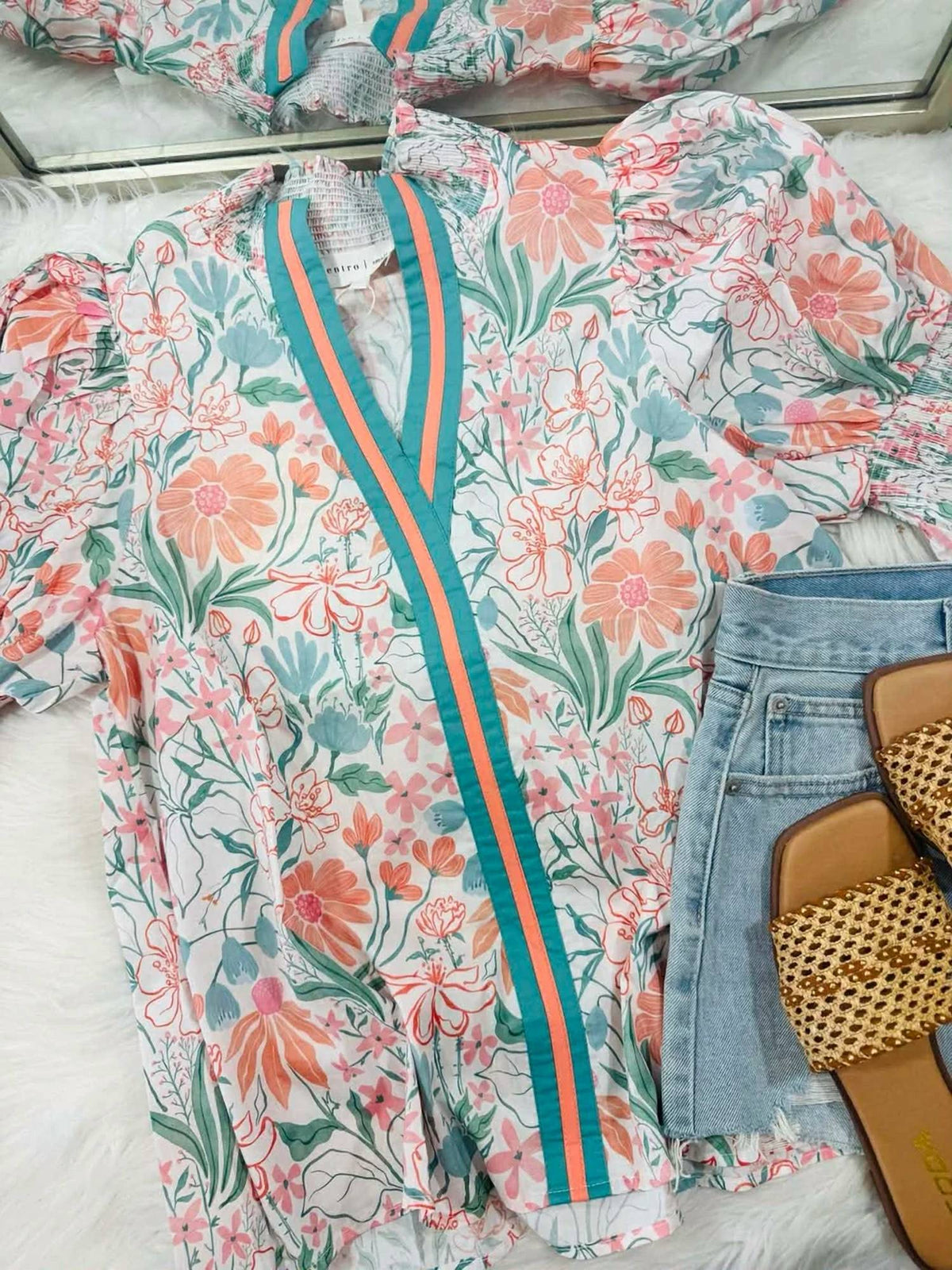 Entro - Puff Sleeves Floral Blouse