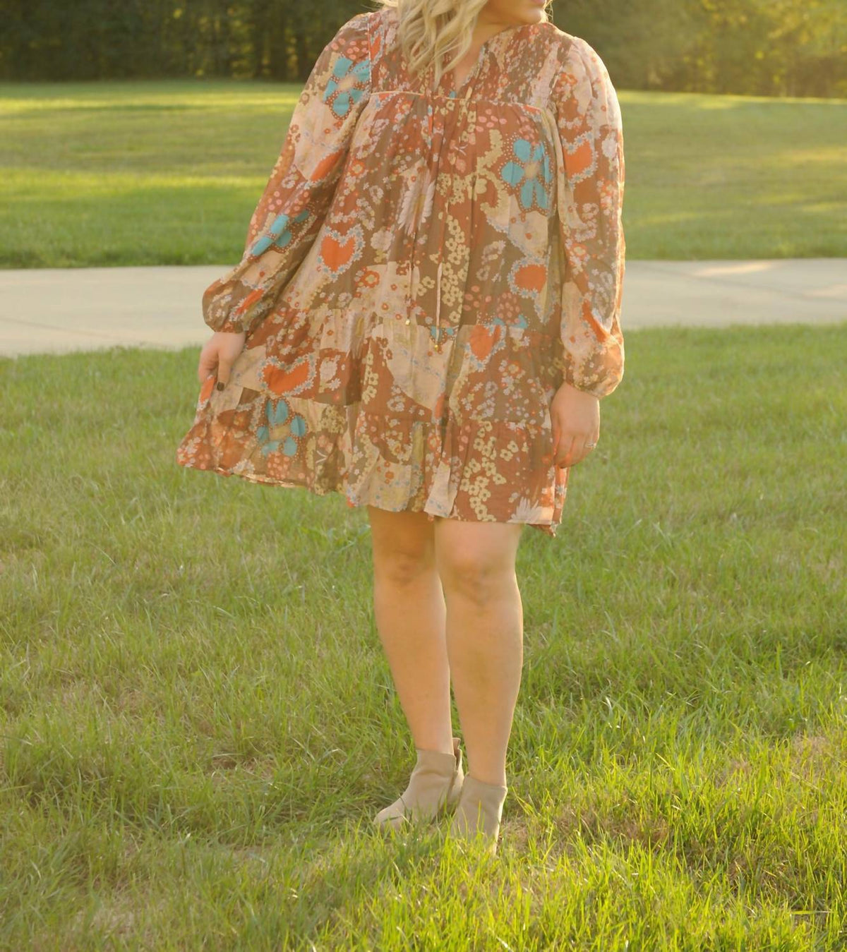 Entro - Rustic Floral Mini Dress - Plus