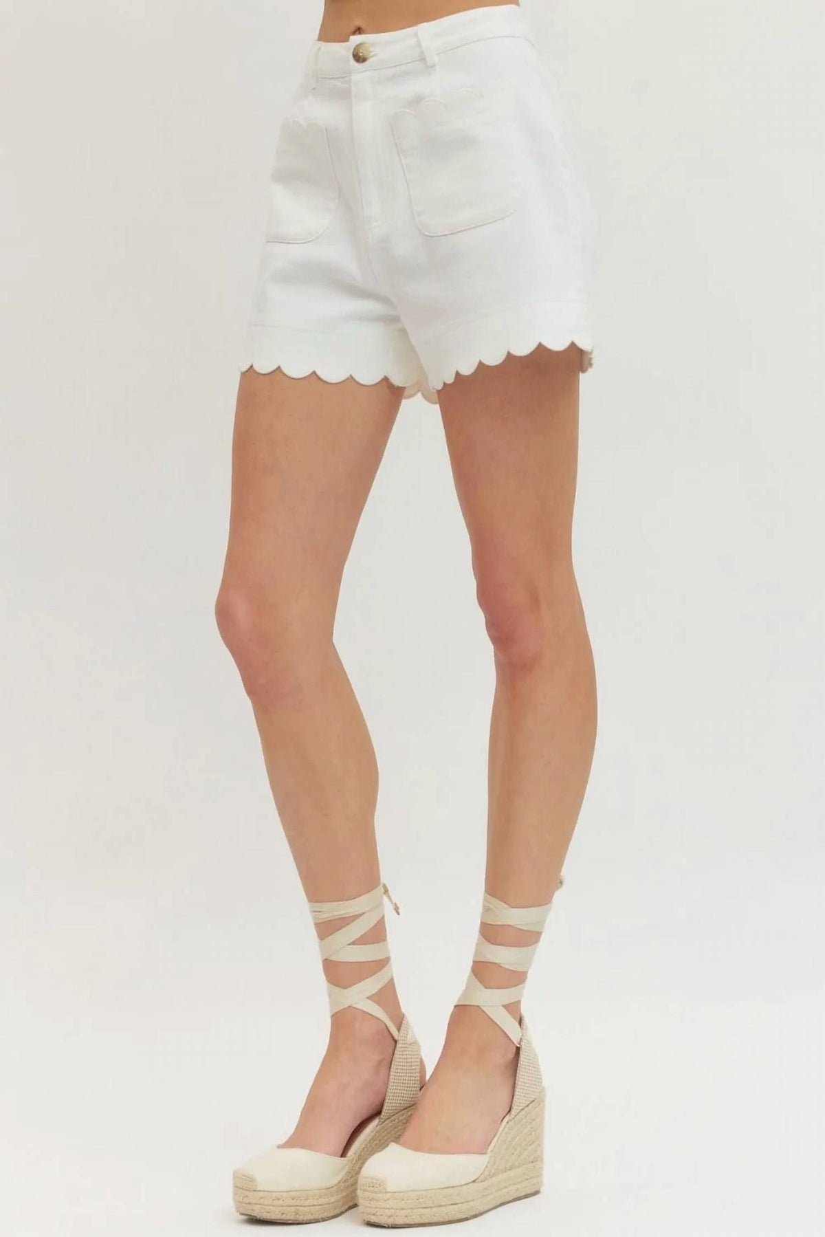 Entro - Scalloped Hem Shorts