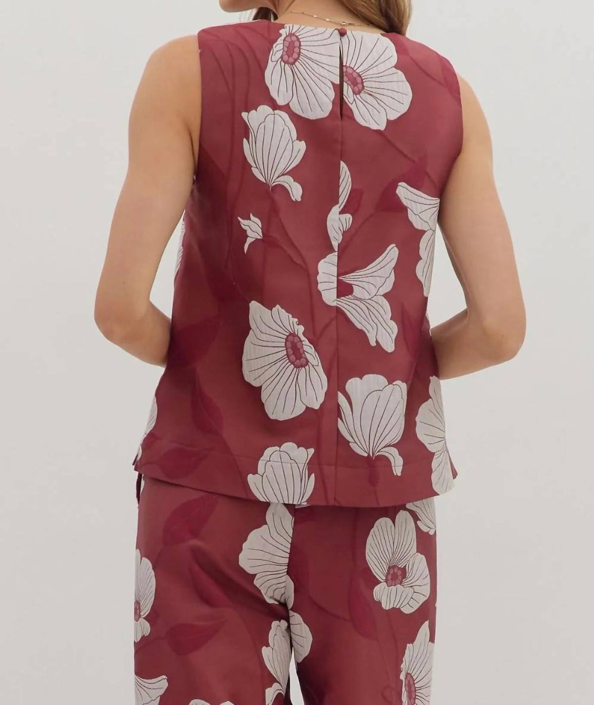 Entro - Woven Floral Sleeveless Top