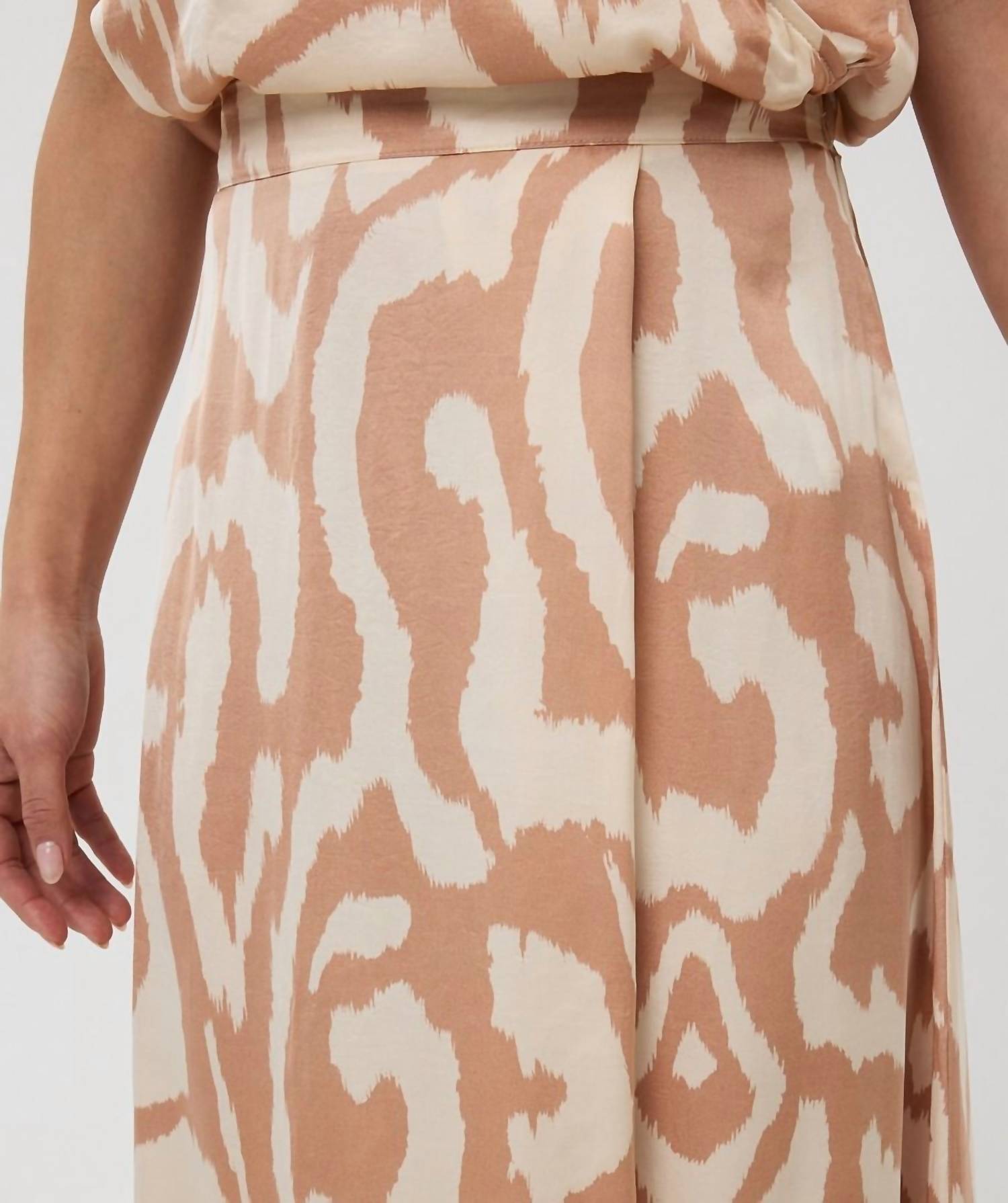 Esqualo - Printed Slip Skirt - beige - clothing - long - skirts
