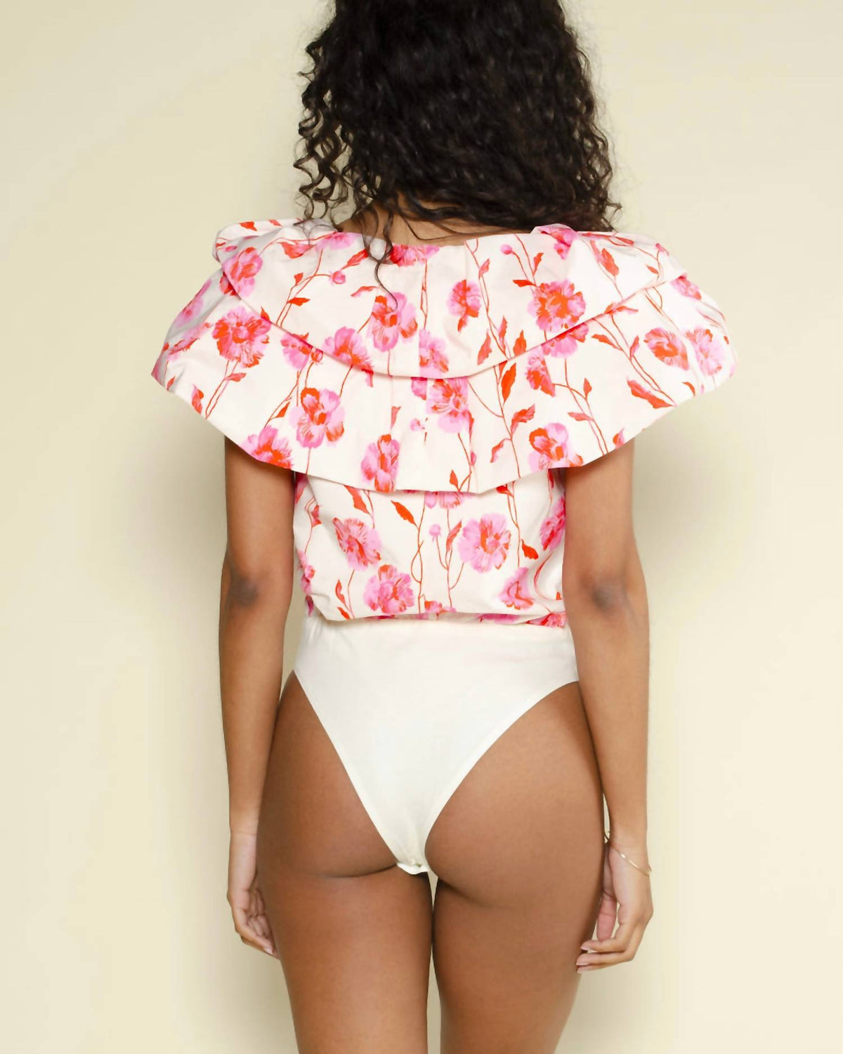 Essential Antwerp - Hillary V-neck Bodysuit