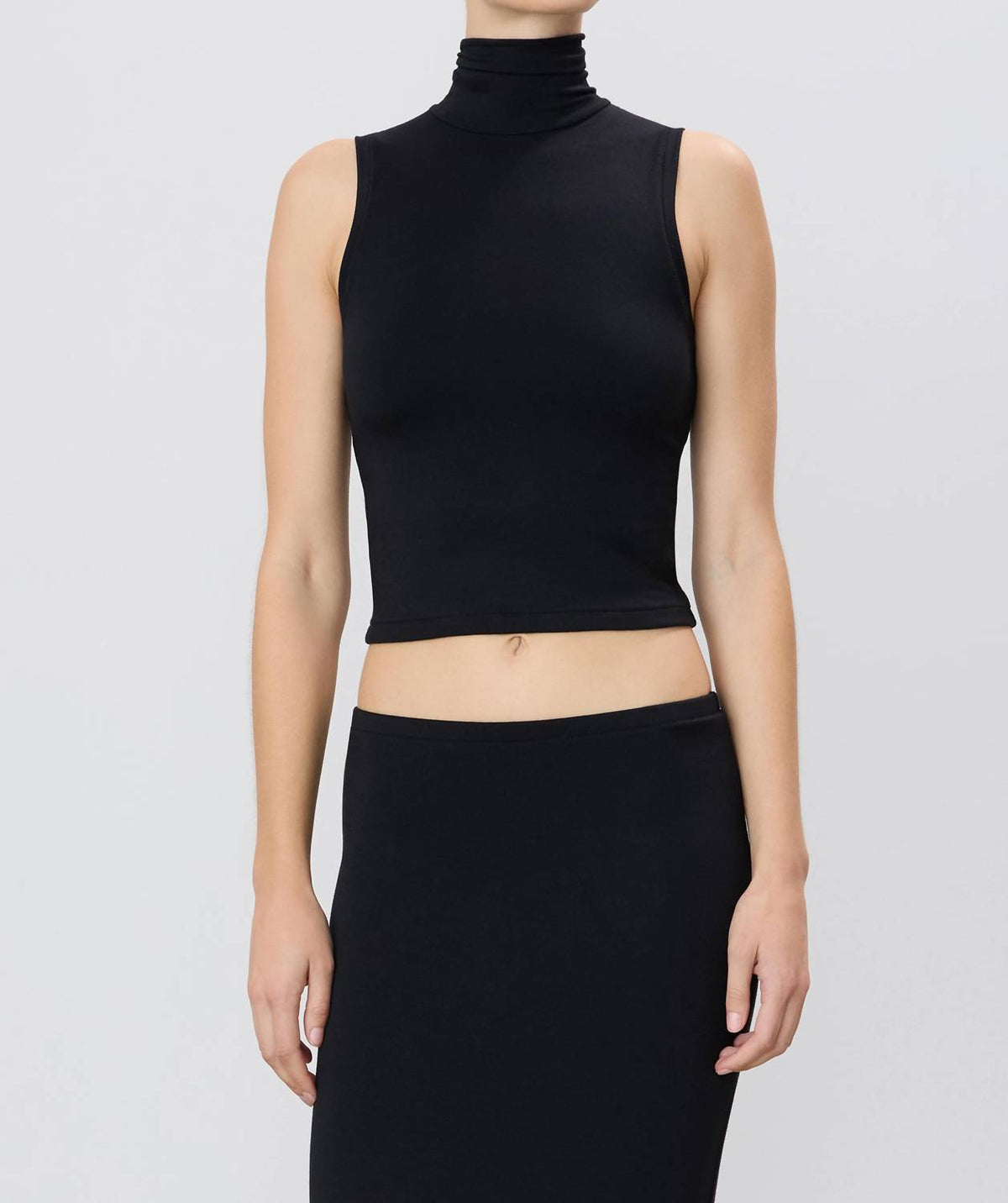 Eterne - Harlow Slightly Cropped Top