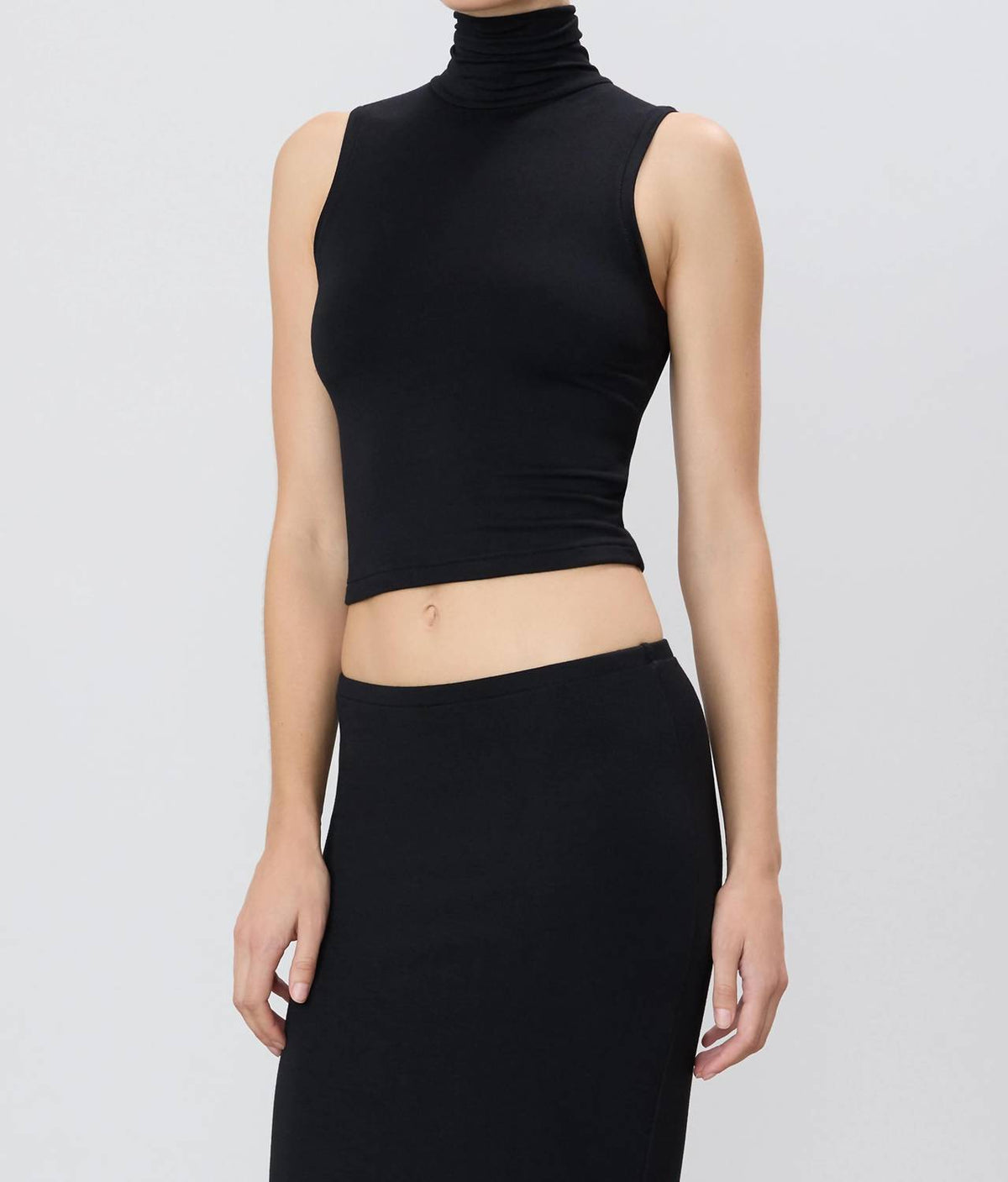 Eterne - Harlow Slightly Cropped Top
