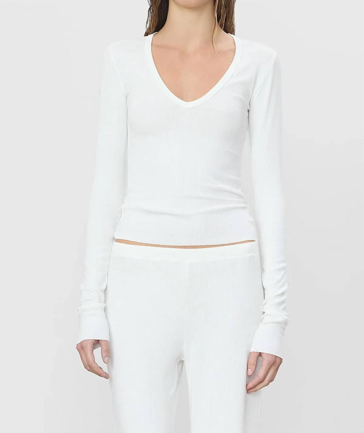Eterne - Long Sleeve V-neck Top