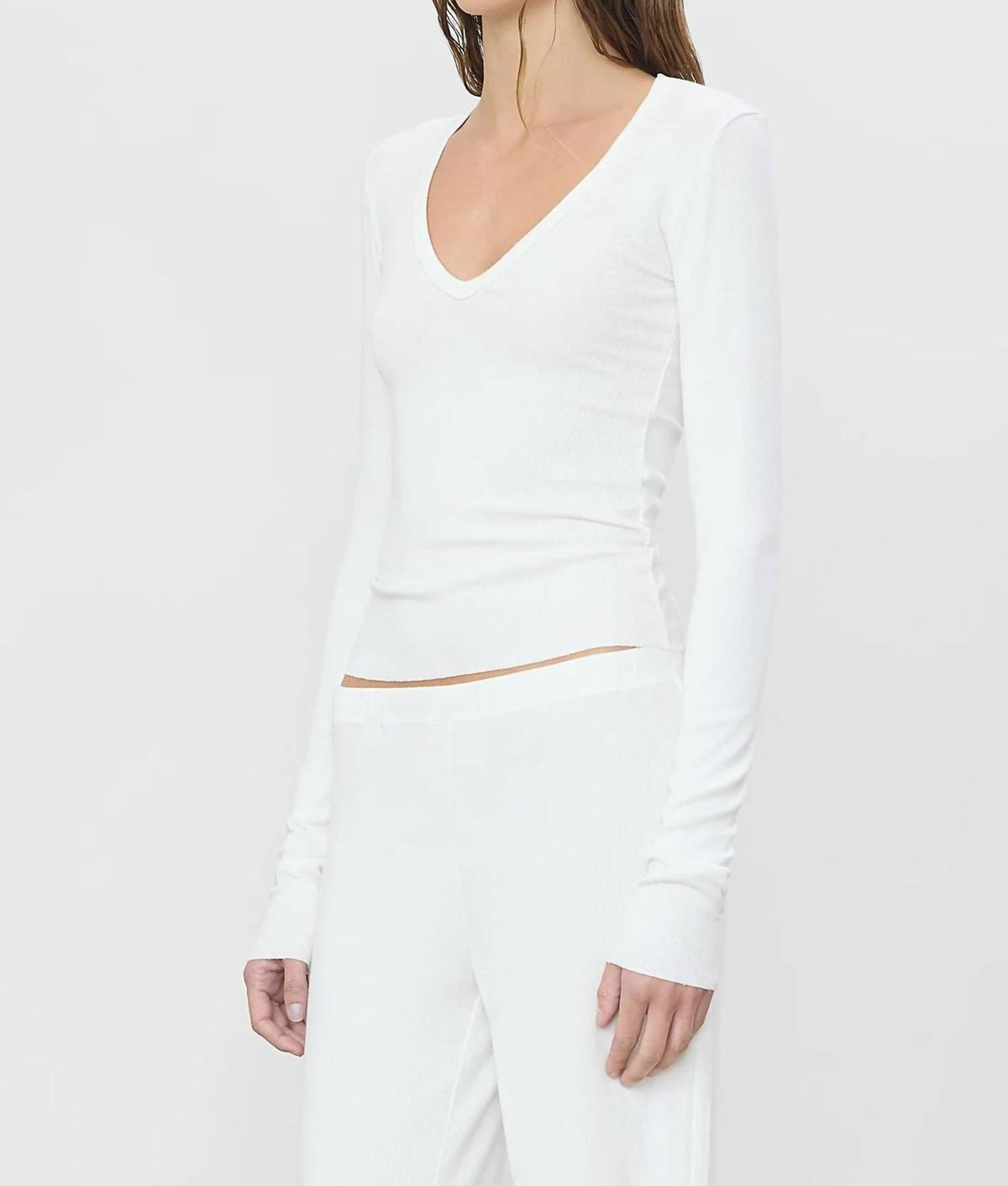 Eterne - Long Sleeve V-neck Top