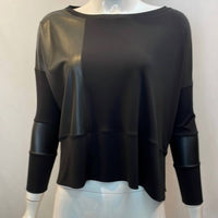Eva Varro - Women's Matrix Top