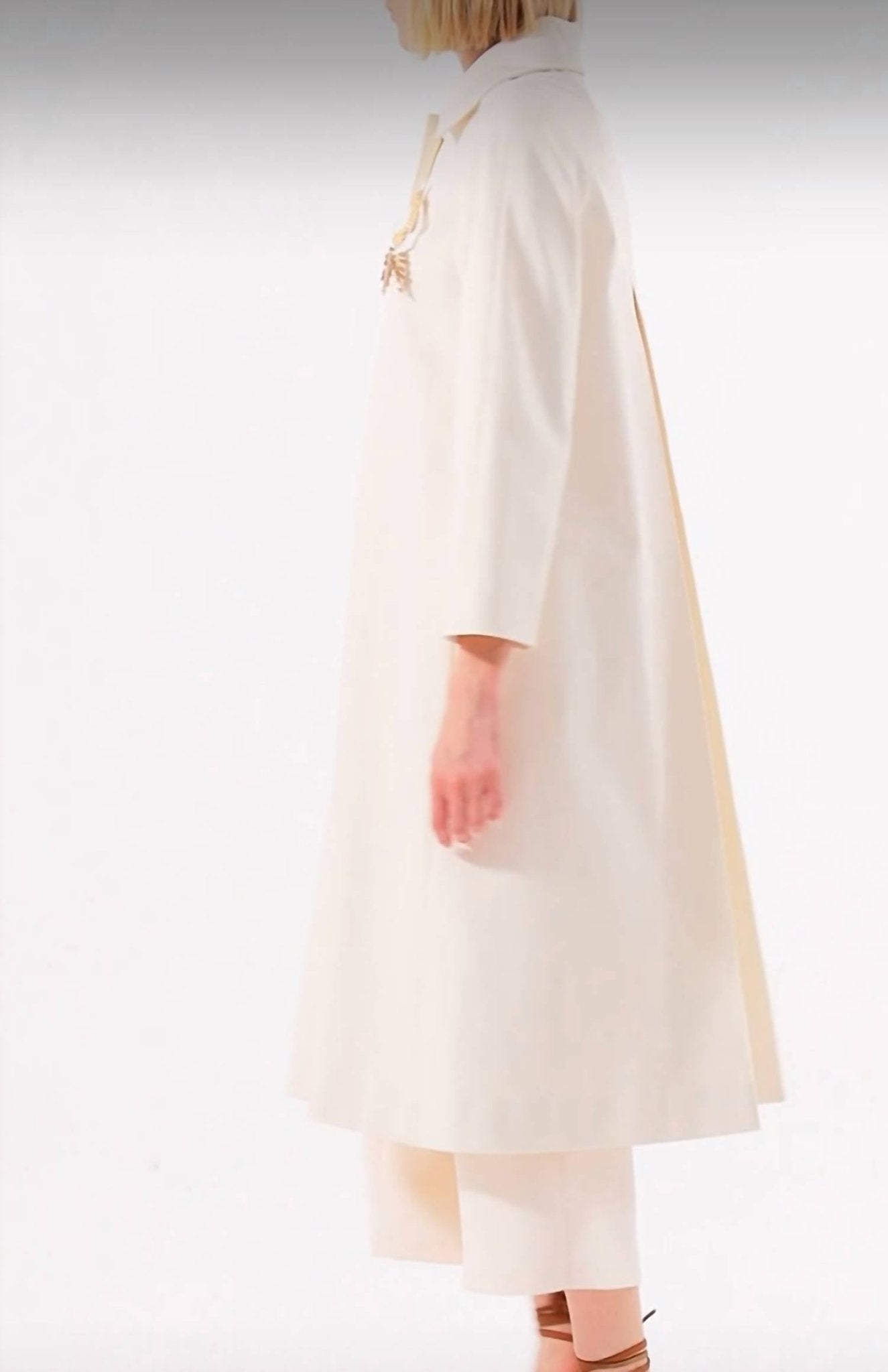 Exquise - Brooch Detailed Trench Coat - clothing - coats - floral