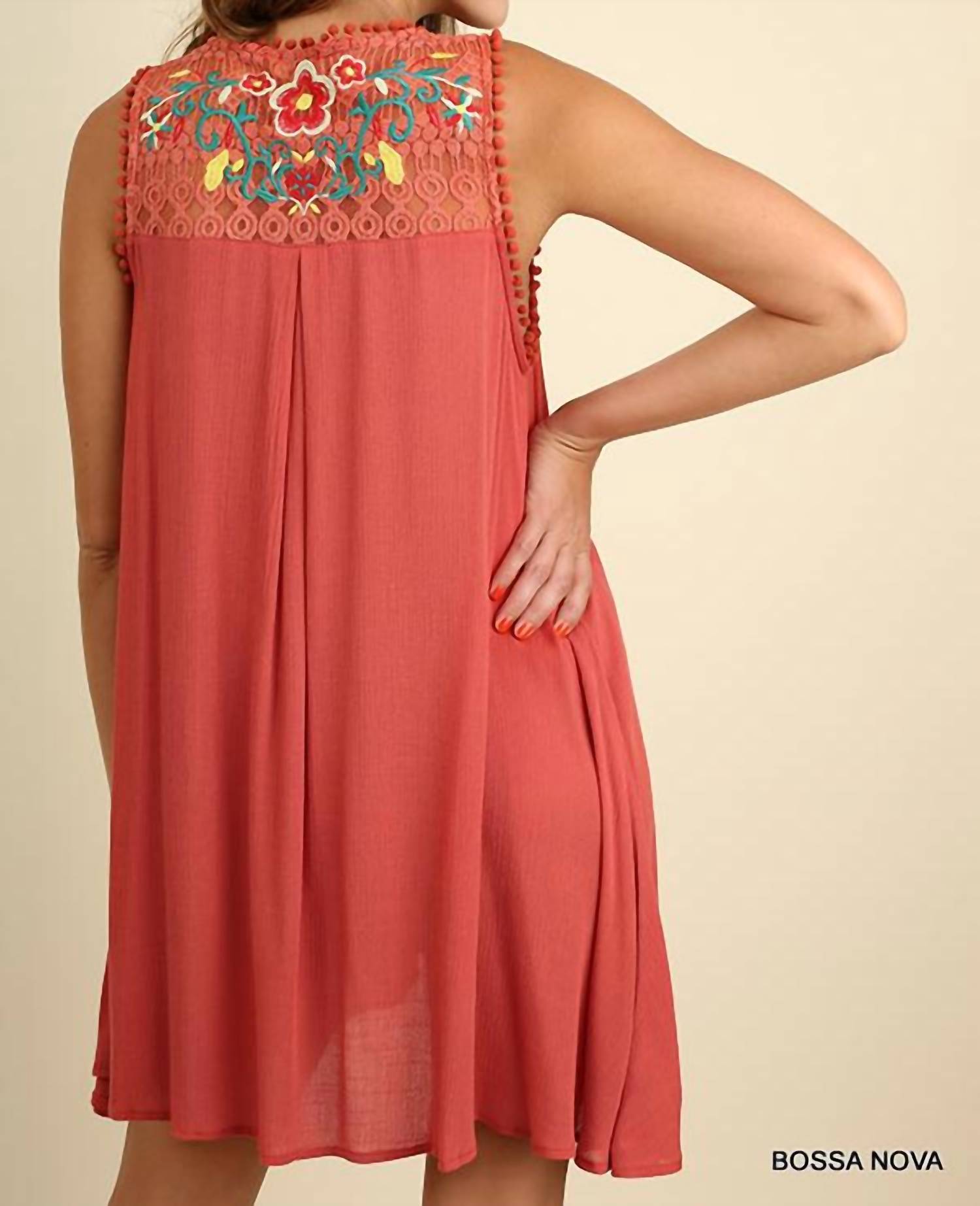Umgee - Sleeveless With Floral Embroidered Yoke Dress