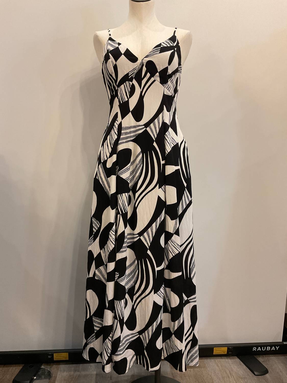 Illa Illa - Women's Sleeveless Maxi Dress